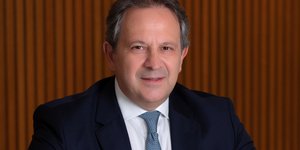 O Πέτρος Σουρέτης, Εντεταλμένος Σύμβουλος και Εκτελεστικό Μέλος Δ.Σ. της ΓΕΚ ΤΕΡΝΑ