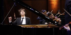 Royal Philharmonic Orchestra Vasily Petrenko