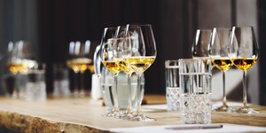 λευκα κρασια