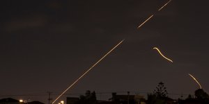 Πύραυλοι πάνω από το Ισραήλ