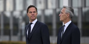 Μαρκ Ρούτε, Γενς Στόλτενμπεργκ