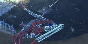 Ο πύργος ραδιοφωνικής μετάδοσης που καταστράφηκε