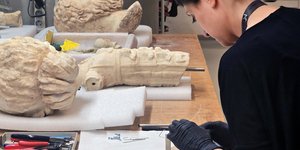 Κεντρικό μέλημα του Μουσείου Ακρόπολης αποτελεί η συντήρηση και αποκατάσταση των έργων των συλλογών του