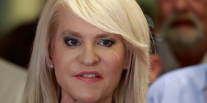 Θεοδώρα Τζάκρη