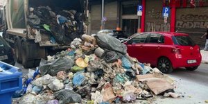 Ηλεκτρικό πατίνι προκάλεσε φωτιά σε απορριμματοφόρο στη Θεσσαλονίκη