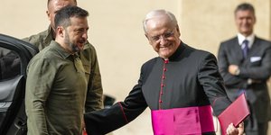 Υποδοχή Ζελένσκι στο Βατικανό 
