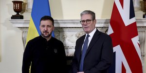 Boλοντίμιρ Ζελένσκι με τον πρωθυπουργό Κιρ Στάρμερ
