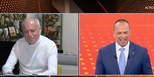 Ο Νίκος Αναστόπουλος μιλά σε εκπομπή
