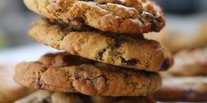 Chunky Cookie Bar: Στου Γκύζη φουρνίζουν λαχταριστές «βόμβες» γεύσης - Το ιδανικό κέρασμα για καφέ με φίλους