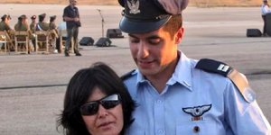 O Aσάφ Νταγκάν με τη μητέρα του