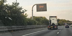 H πινακίδα που έγινε viral