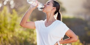 Τι μπορεί να συμβεί αν καταναλώσετε υπερβολική ποσότητα νερού