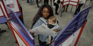 γυναικα παραβαν μωρο