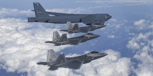 Βομβαρδιστικά και μαχητικά αεροσκάφη της Πολεμικής Αεροπορίας των ΗΠΑ
