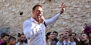 Ο Στέφανος Κασσελάκης ανακοινώνοντας την ίδρυση νέου κόμματος