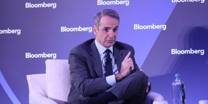 Mitsotakis Closes Chapter on Samaras Expulsion, Emphasizes Stability