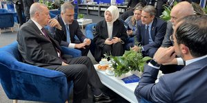 Σύντομη συνάντηση Μητσοτάκη-Ερντογάν στη Βουδαπέστη