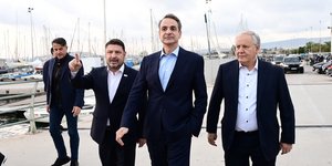 Κυριάκος Μητσοτάκης και Ν. Χαρδαλιάς στον Φαληρικό