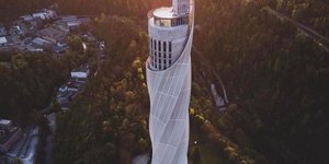 Ο ουρανοξύστης TK Elevator Testturm στην πόλη Ροτβάιλ της Γερμανίας
