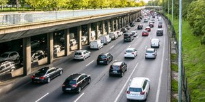 Κίνηση αυτοκινήτων στο Παρίσι