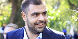 Παύλος Μαρινάκης χαμόγελο