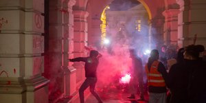 Σερβία: Επεισόδια σε διαδήλωση για το δυστύχημα στον σιδηροδρομικό σταθμό του Νόβι Σαντ