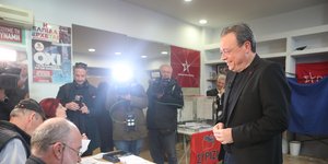 Ψηφοφορία από τον υποψήφιο πρόεδρο του ΣΥΡΙΖΑ-ΠΣ Σωκράτη Φάμελλο στα γραφεία του κόμματος στην Θέρμη, στην Θεσσαλονίκη