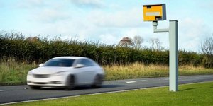 υπερβολική ταχύτητα