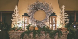 Αντί για δέντρο: Το χριστουγεννιάτικο στεφάνι από τα ΙΚΕΑ που κάνει το σπίτι γιορτινό με λιγότερα από 20 ευρώ