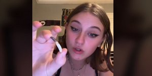 Αγόρασε ένα μενταγιόν από το Temu υποτίθεται με ένα πλαστικό δόντι