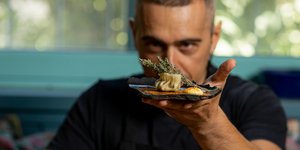 Ο σεφ Θάνος Στασινός 