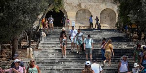 τουριστες ηρωδειο