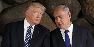 Ο εκλεγμένος πρόεδρος των ΗΠΑ Ντόναλντ Τραμπ και ο Ισραηλινός πρωθυπουργός Μπέντζαμιν Νετανιάχου