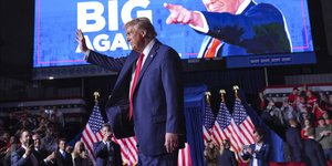 Προεκλογική ομιλία του Ντόναλντ Τραμπ