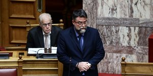 O Bασίλης Οικονόμου στη Βουλή