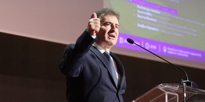 Μιχάλης Χρυσοχοϊδης