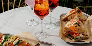 Aperol spritz και φοκάτσια στο Zyme zymospritzeria
