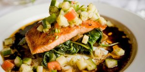 Το δείπνο που καταπολεμά το φούσκωμα και την κατακράτηση υγρών -Υγιεινό, πλούσιο σε πρωτεΐνες