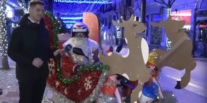 Διανομέας έκανε το μηχανάκι του έλκηθρο στη Θεσσαλονίκη