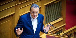 Σωκράτης Φάμελλος στη βουλη