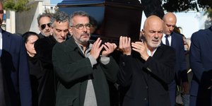 Συγκλονιστική στιγμή στην κηδεία του Ημελλου