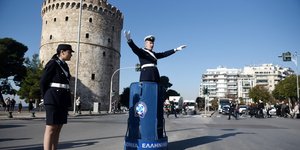  Αποχαιρετώντας το 2024 με τον τροχονόμο στο βαρέλι, στον Λευκό Πύργο