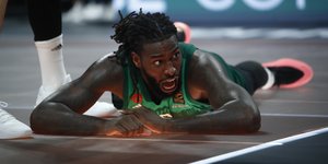 Ο τραυματισμός του Λεσόρ στο ματς με τη Μπασκόνια στο ΟΑΚΑ 