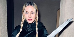 Στο Τόκιο η Μαντόνα με τον σύντροφο και τα παιδιά της