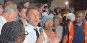 Αντιμέτωπος με την οργή των κατοίκων ο Γάλλος πρόεδρος Μακρόν 