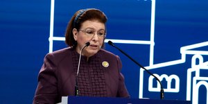 Η Λίνα Μενδώνη