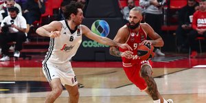 Ο Εβάν Φουρνιέ στο ματς με την Βίρτους Μπολόνια