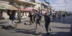 Πανηγυρισμοί για την πτώση του καθεστώτος Άσαντ στη Συρία