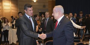 Ο πρόεδρος της Παραγουάης Σαντιάγο Πένια με τον Μπενιαμίν Νετανιάχου