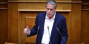 Ο Παύλος Γερουλάνος στη Βουλή